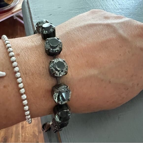 Sabika Crystal Vintage Bracelet - Picture 2 of 13